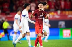 武磊再度上演帽子戏法，曼城后防线成筛子！